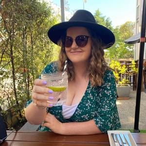 Meet your Posher, Georgia